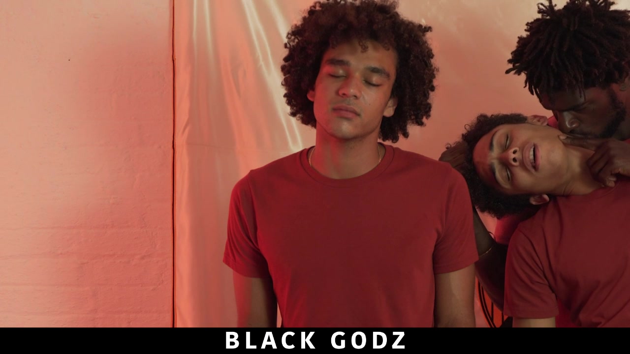 Body Worship,Devin Trez, Marcus Lebronx, Derek Kline - BlackGodz