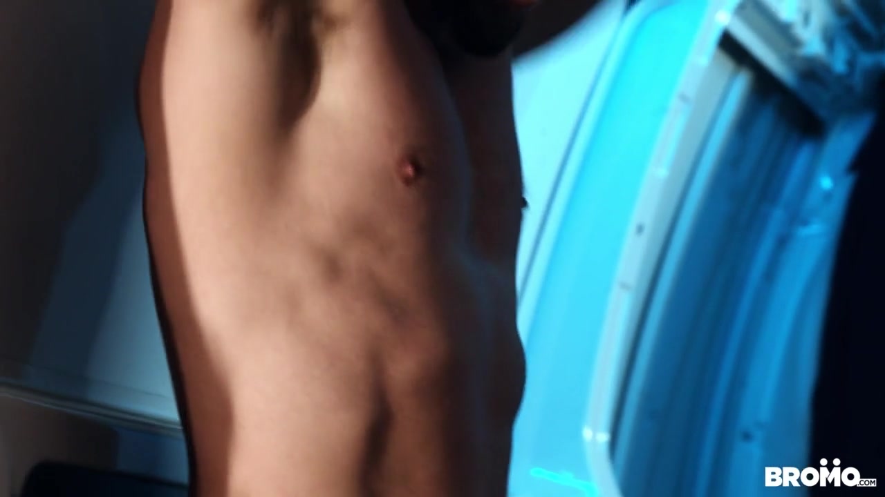 Nick North & Donato Reyes in The Creeper Van - BROMO
