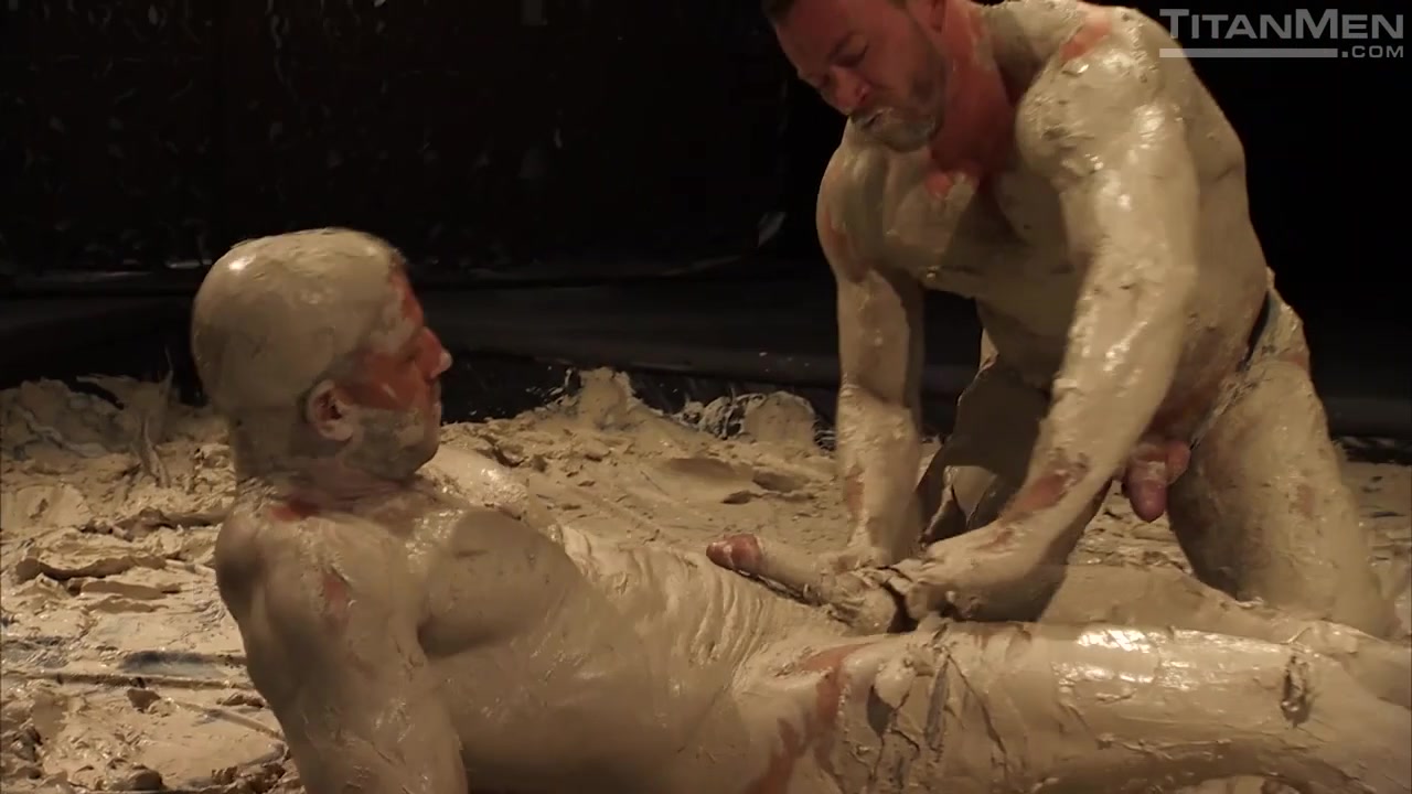 Hunter Marx & Shay Michaels in Mud Wrestling: Shay Michaels And Hunter Marx - KinkMen