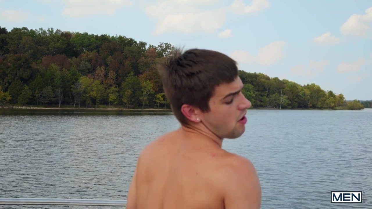 Johnny Rapid & Trevor Laster in Captain Rapid 1 - MenNetwork