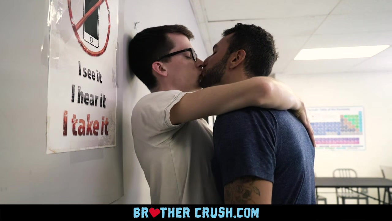 BrotherCrush - 10 Inch Brian Adams Fucks His Younger Nerdy Stepbrother