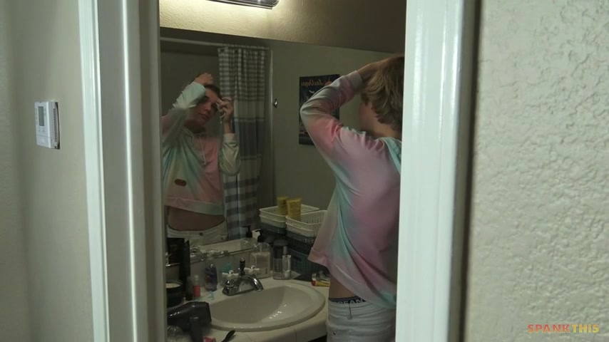 Jared Scott & Jamie Ray in Bad Roommate - SpankThis