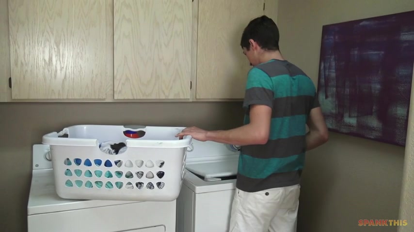 Jared Scott & Julian Bell in Clean Up - SpankThis