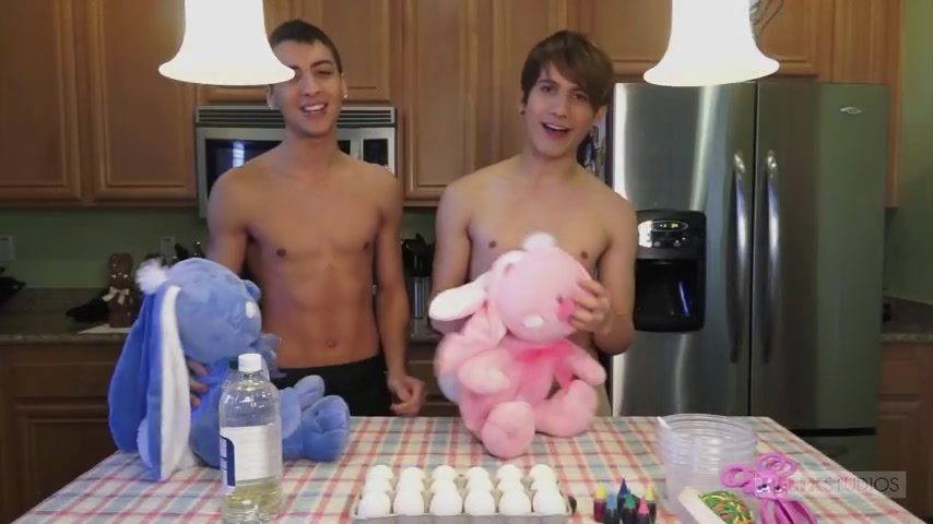 Anderson Lovell & Roman Daniels in Boys Busting Eggs - HelixStudios