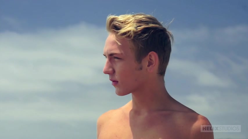 Dylan Hall & Scotty Clarke in Beach Bums - HelixStudios