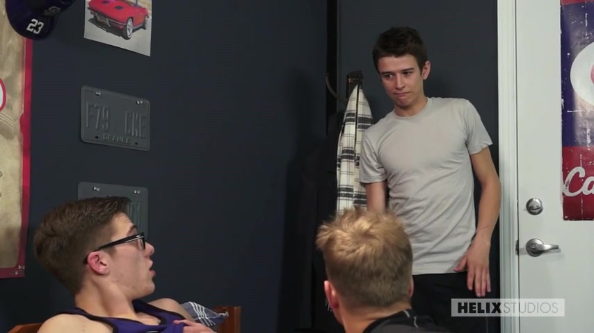 Evan Parker & Blake Mitchell & Noah White in Twink Bait - HelixStudios