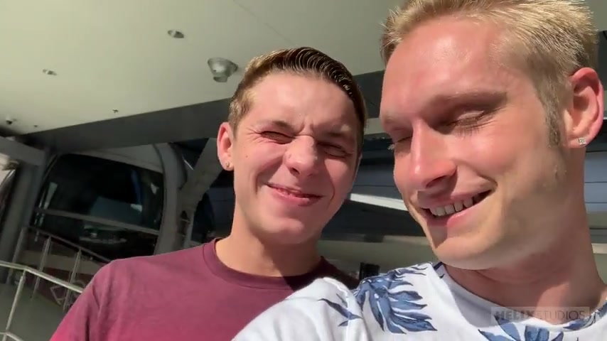 Max Carter & Jacob Hansen in Seduced by Selfie - HelixStudios