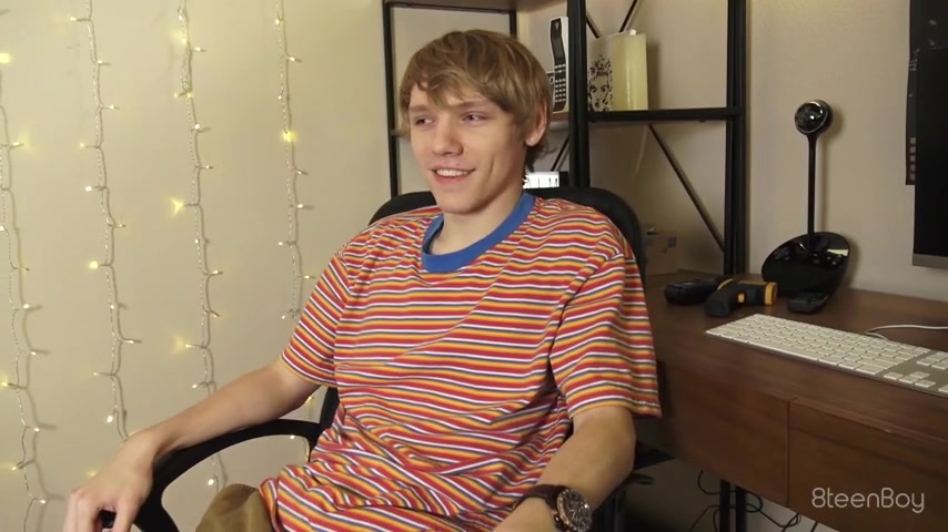 Cade Russels in Cade Russels Solo Session - 8TeenBoy