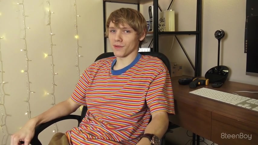 Cade Russels in Cade Russels Solo Session - 8TeenBoy