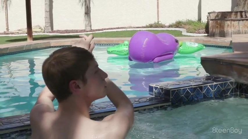 Trevor Harris & Chase Williams in Hot Tub Hook Up - 8TeenBoy