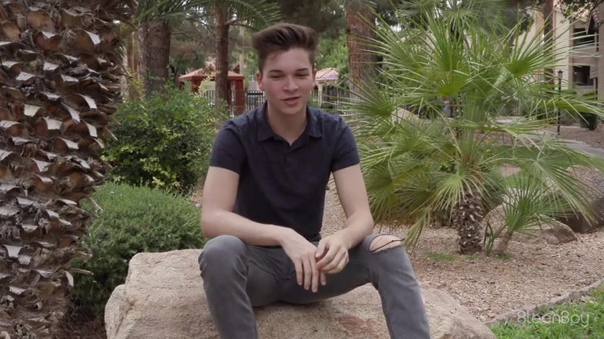 Trevor Harris & Taylor Coleman in Twink Connection: Taylor Coleman & Trevor - 8TeenBoy