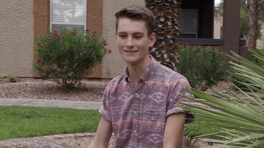 Trevor Harris & Taylor Coleman in Twink Connection: Taylor Coleman & Trevor - 8TeenBoy