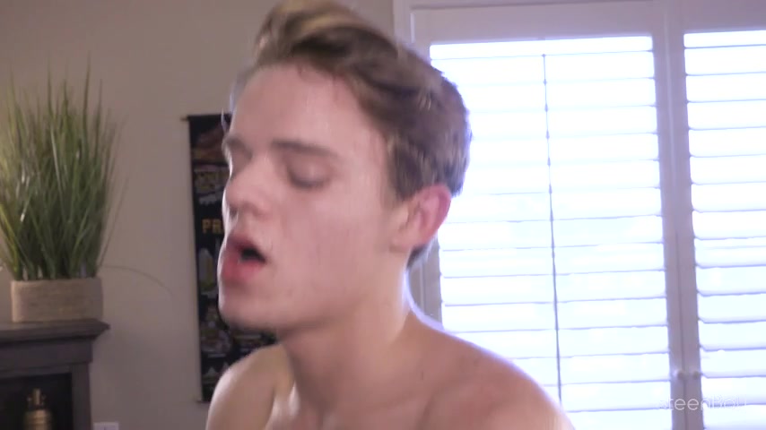 Brian Gibson & Keagan Case in Kissing Keagan - 8TeenBoy