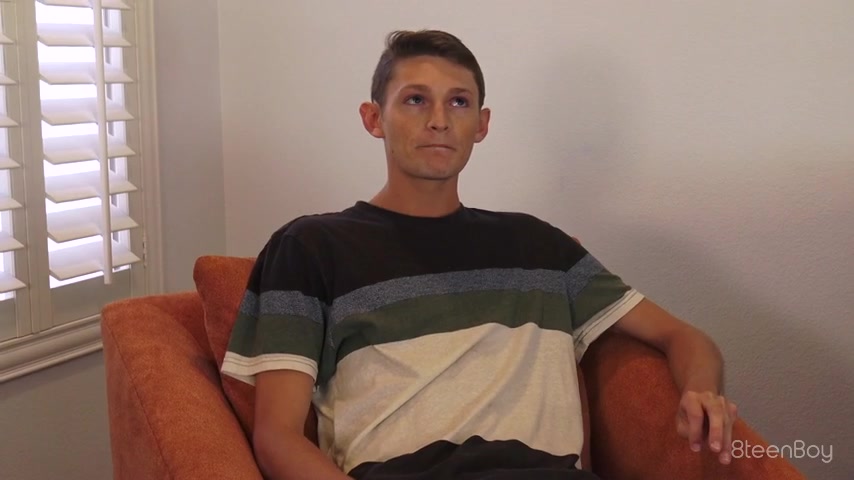 Garrett Kinsley in Garrett Kinsley Solo Session - 8TeenBoy