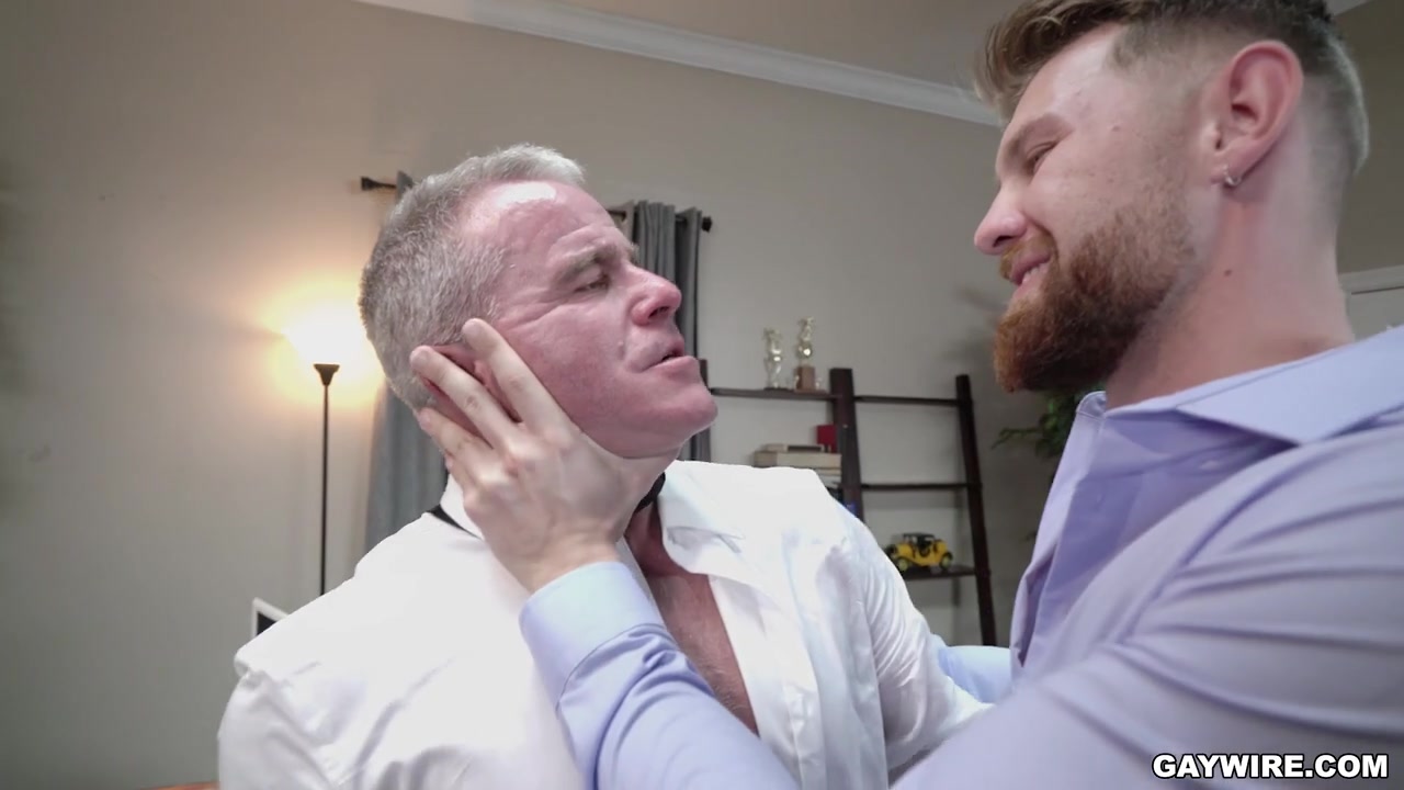 Office Hot Sex Affairs - GayWire