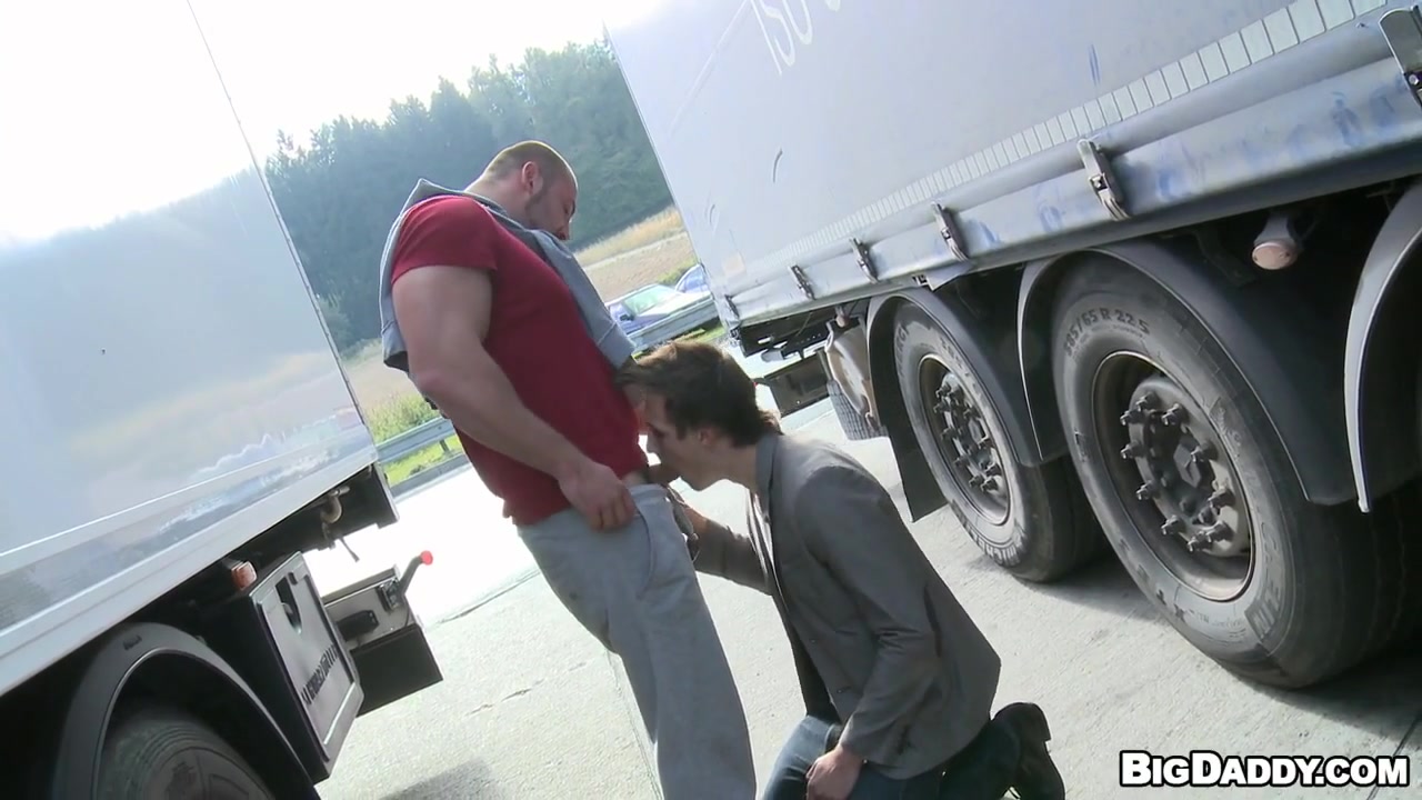 Muscular Studs Fuck In The Grassy Field - GayWire