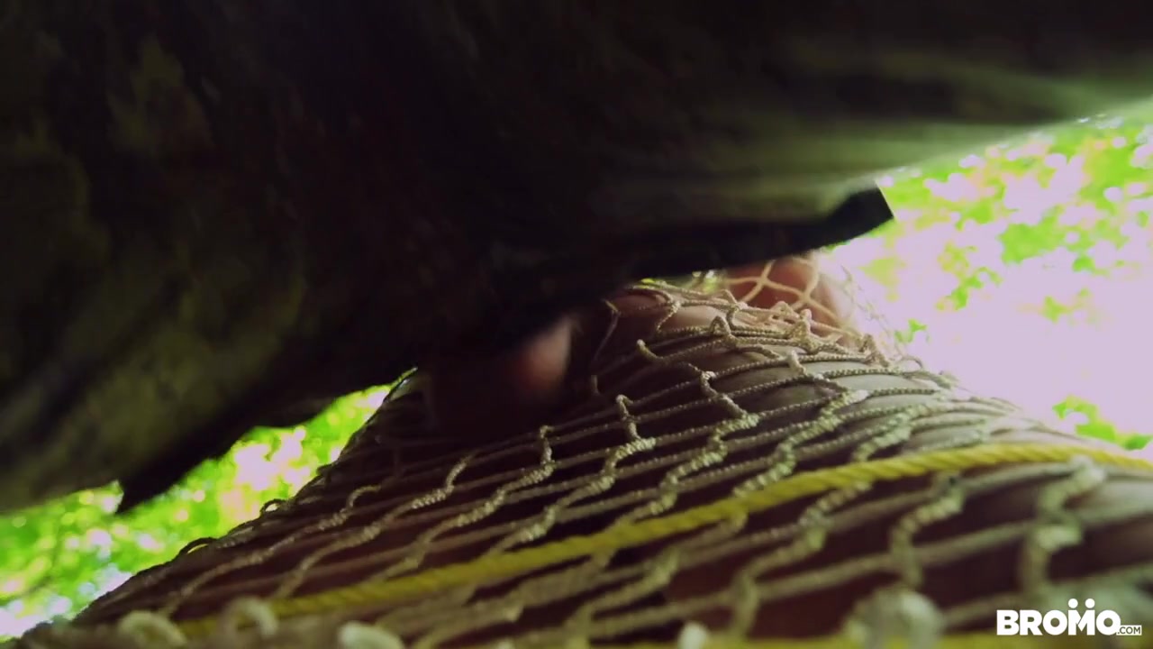 Bo Sinn & Oliver Smith in Raw Bushmeat - MenNetwork