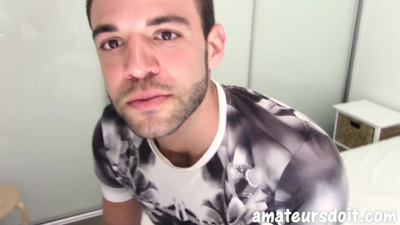 AmateursDoIt - Hairy amateur jock beats uncut meat in amateur masturbation