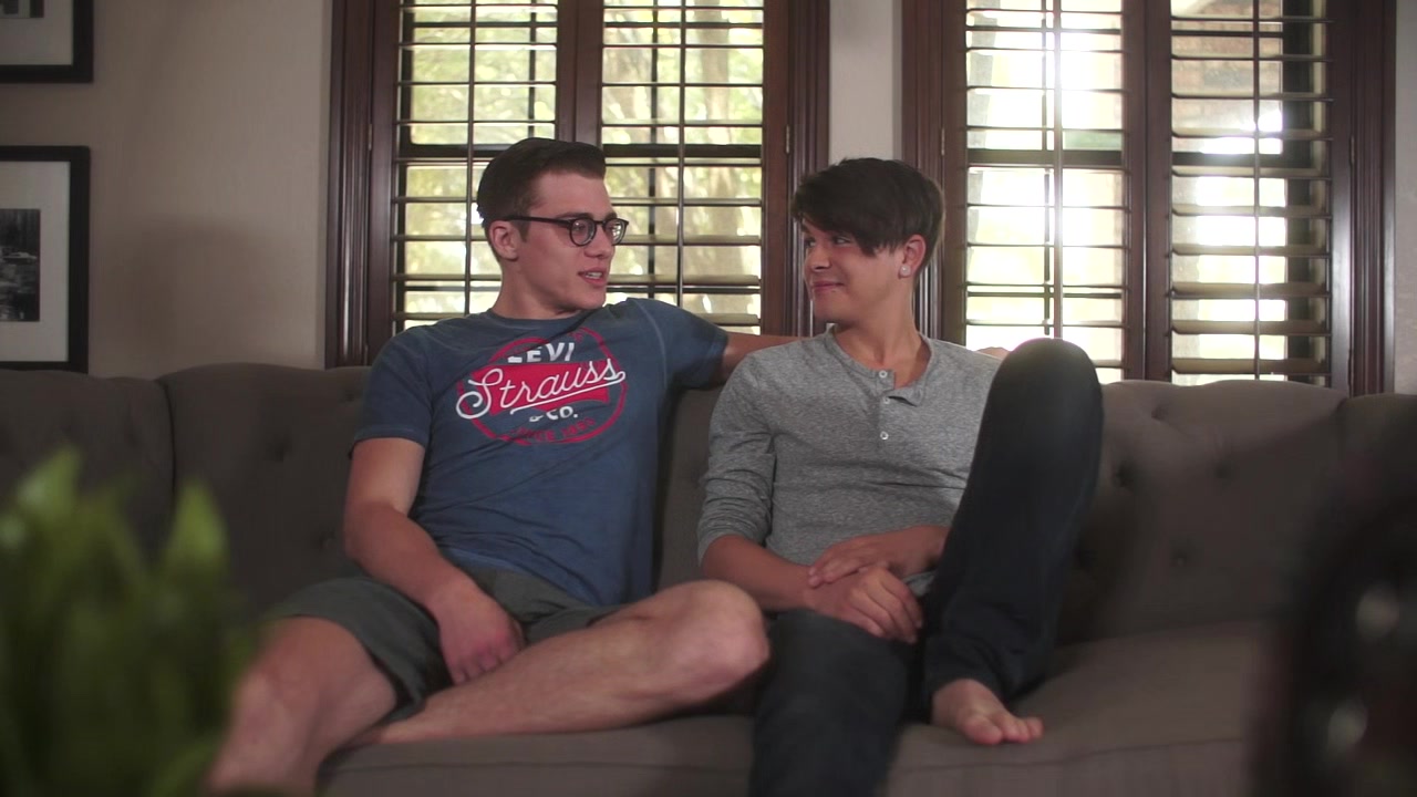 Helix twink Andy Taylor returns to get fucked by muscle jock Blake Mitchell
