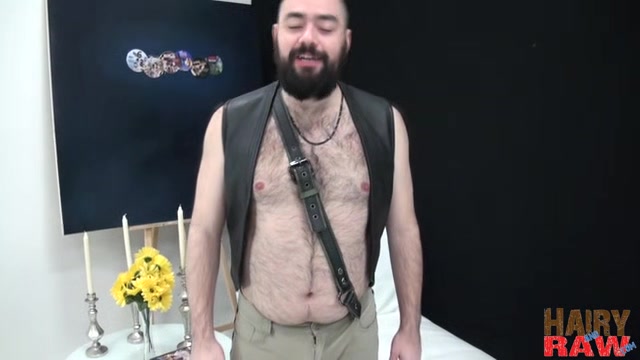 Bearsilien Solo - HairyandRaw