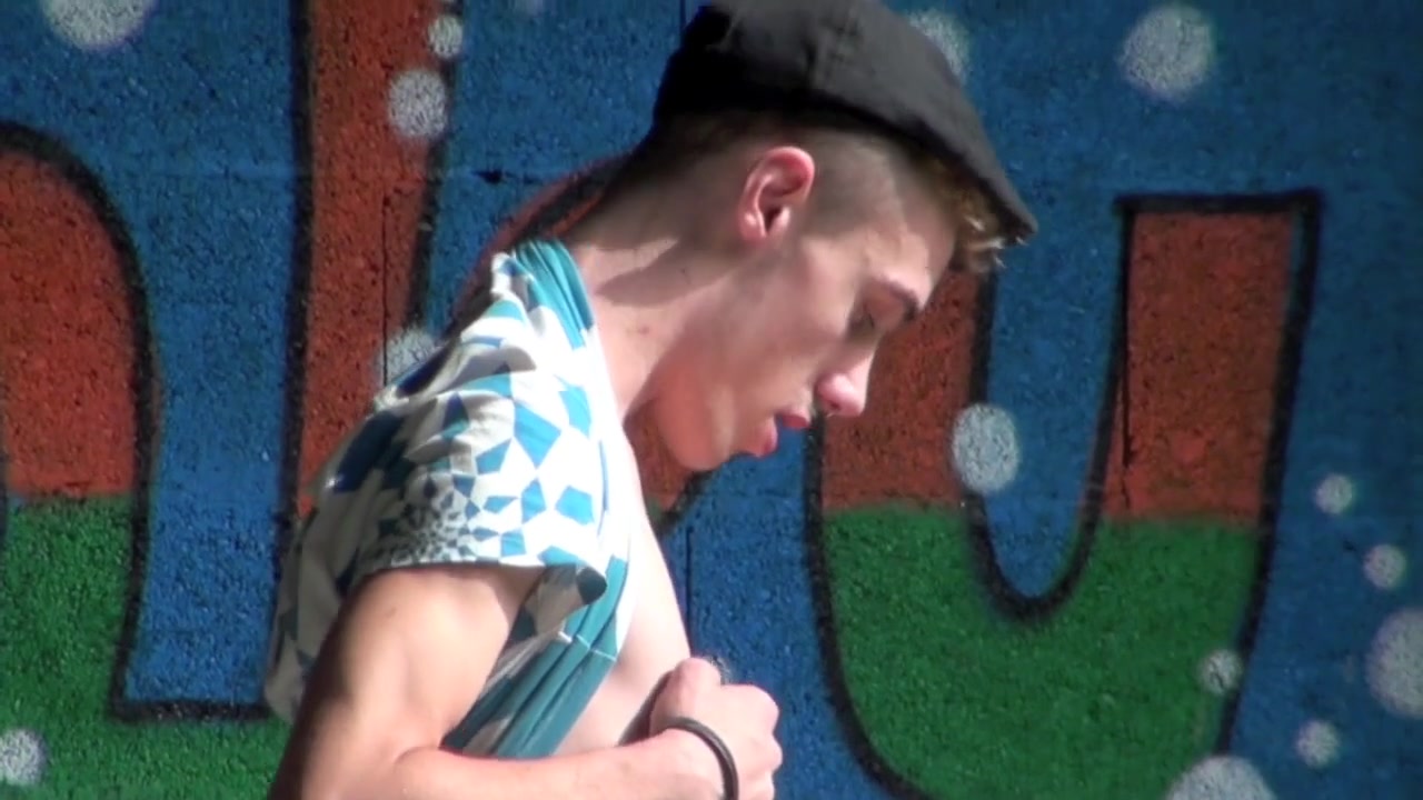 Gay used by twink in exhib outdoor - CrunchBoy