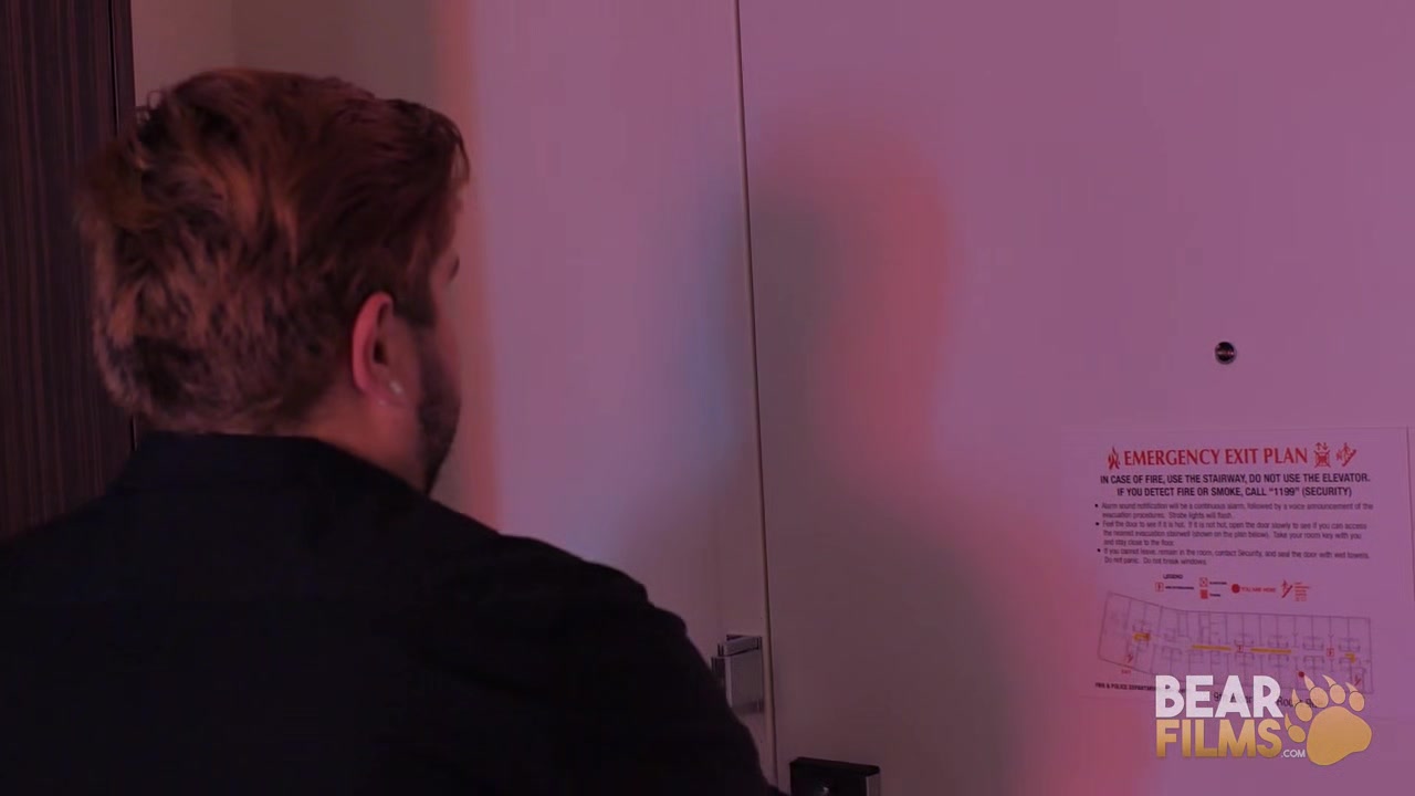 Tony Marks and Alezgi Cage - BearFilms
