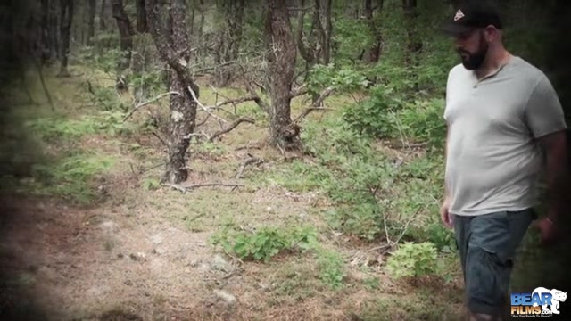 Marc Angelo and Scott Locke - Outdoor Handjob - BearFilms