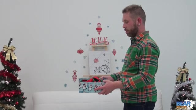 Sammy Clover at Christmas - BearFilms