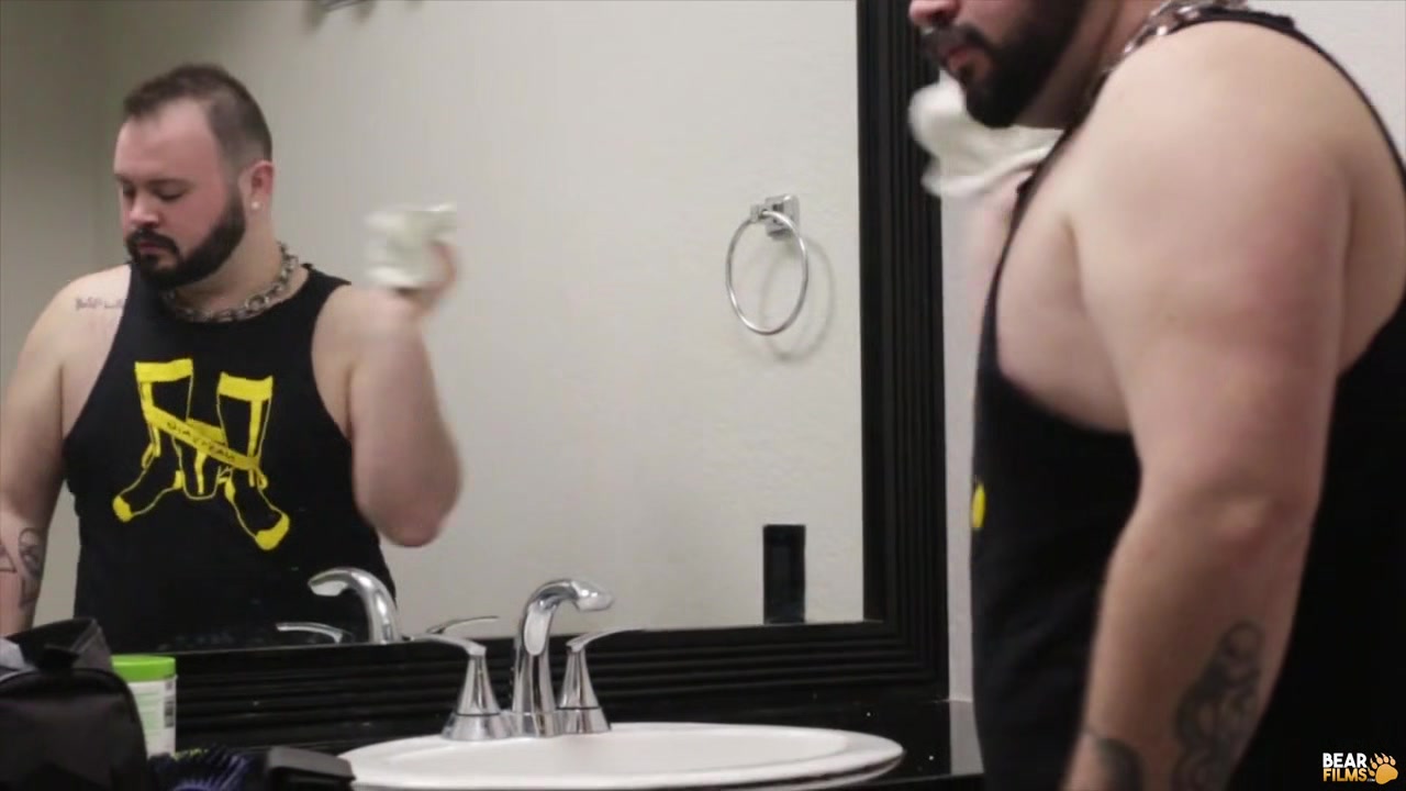 Rusty McMann and Dean Gauge - Knotty Boy - BearFilms