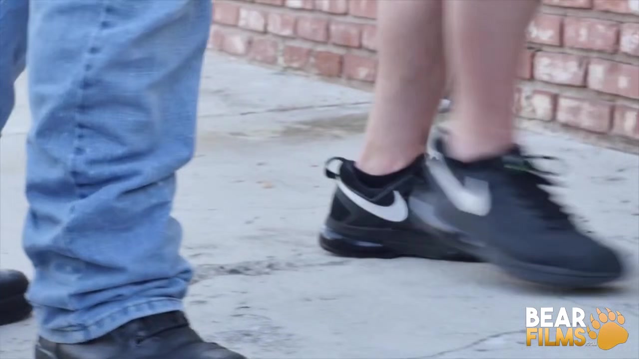 Brad Kalvo and Dean Gauge - Roadside Pickup - BearFilms