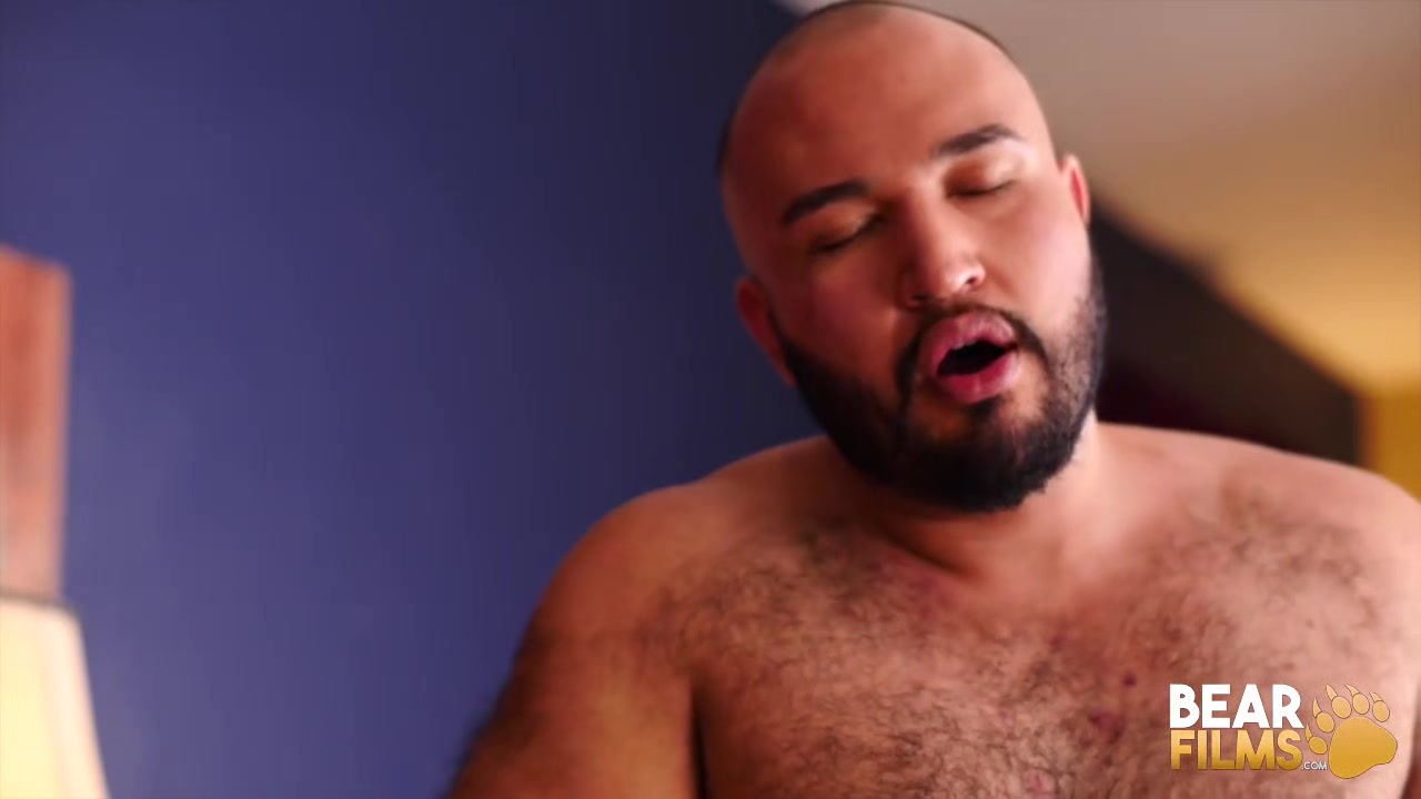 Angel Ferrari and Luis Vega - Luscious - BearFilms