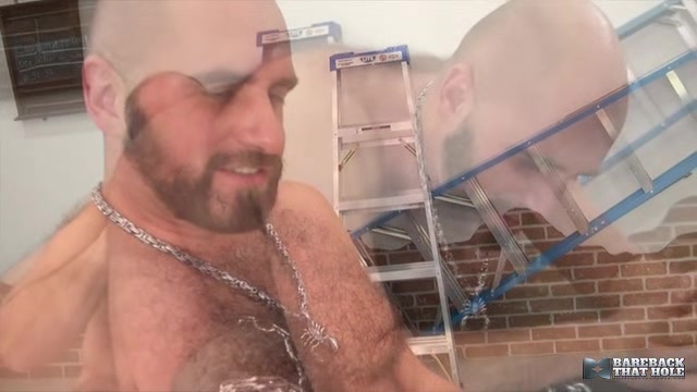 Vince Stewart and Martin Pe - BarebackThatHole