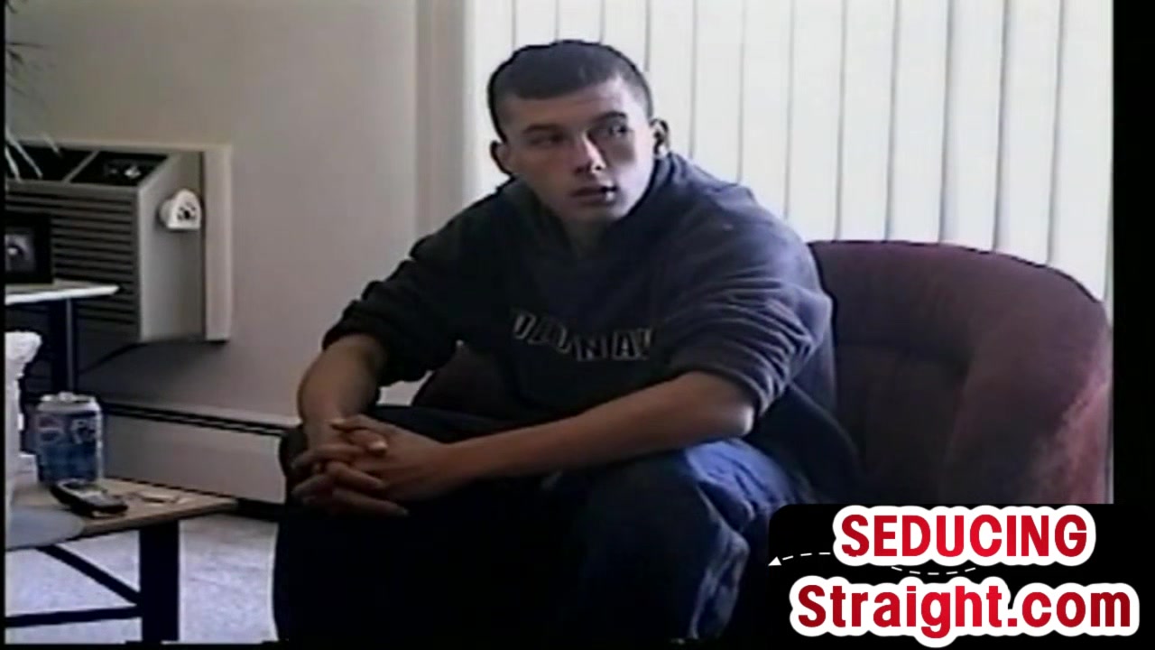 21yo real str8 guy wanks in amateur solo video for gay porn
