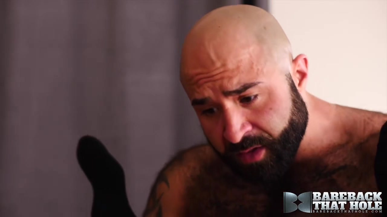 Atlas Grant and Sherman Maus - Hung Bottom - BarebackThatHole