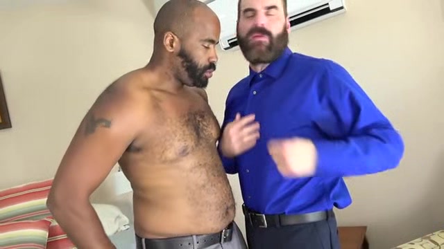 Emmett Frost and Steve Sommers - BarebackThatHole