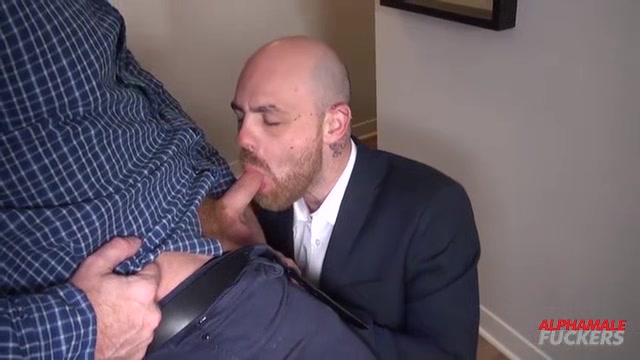 Zack Acland and Rogue Status - BarebackThatHole