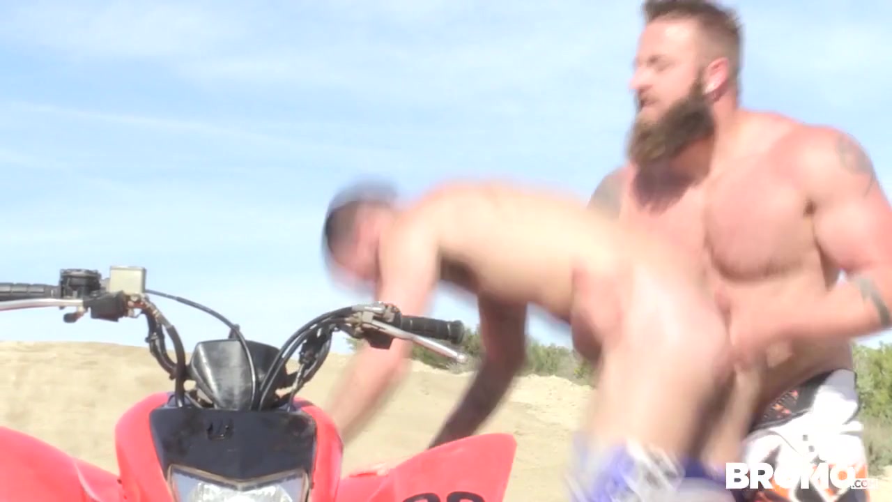 Dirty Rider #1, Scene 1 - BROMO