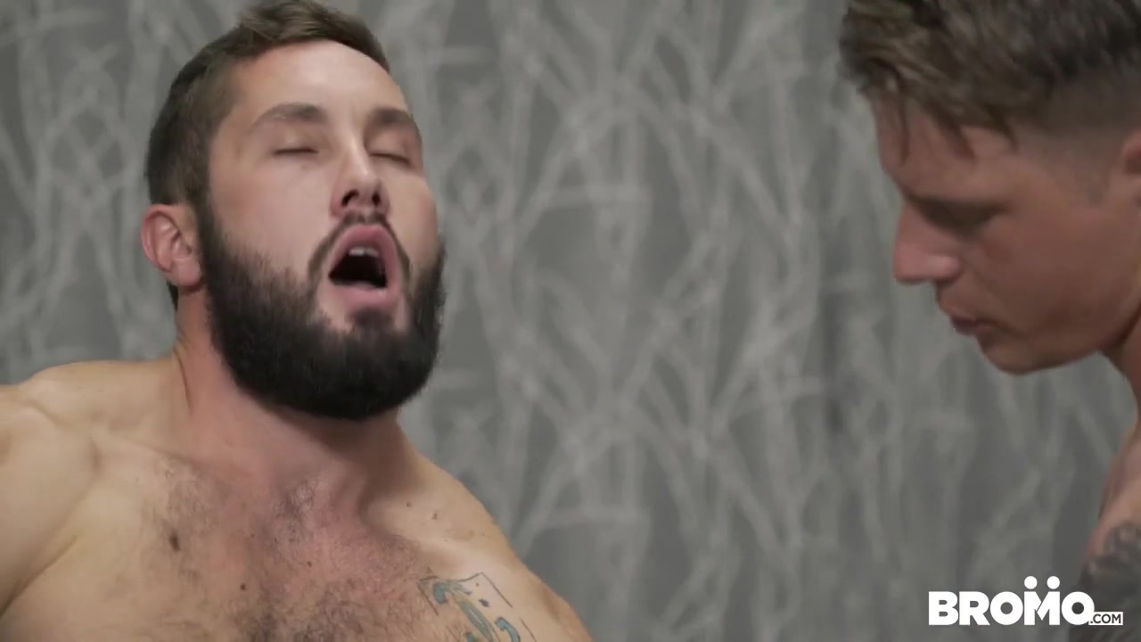 Cream Pie, Scene 1 - BROMO