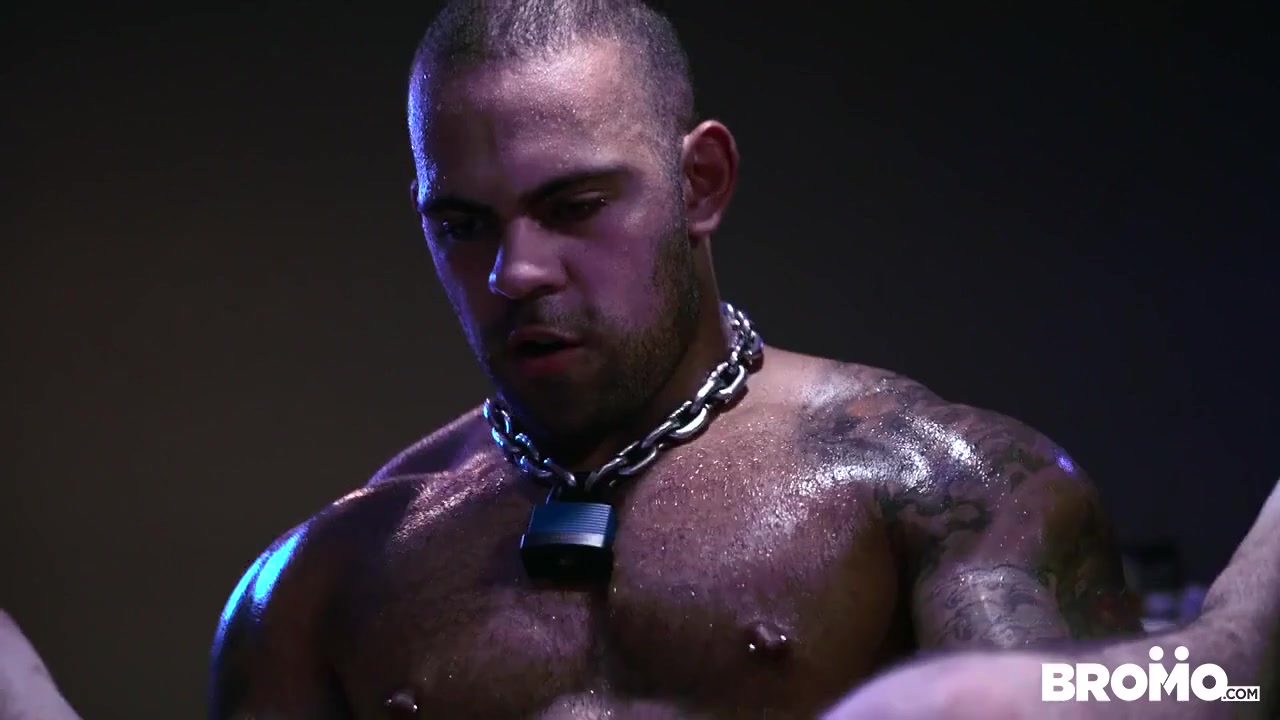 Lorenzo Flexx & Scott Ambrose in Pups 2 - BROMO