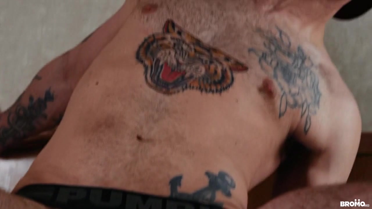 Romeo Davis in Motel Bareback - BROMO