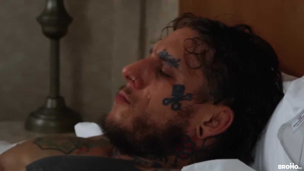 Romeo Davis in Motel Bareback - BROMO