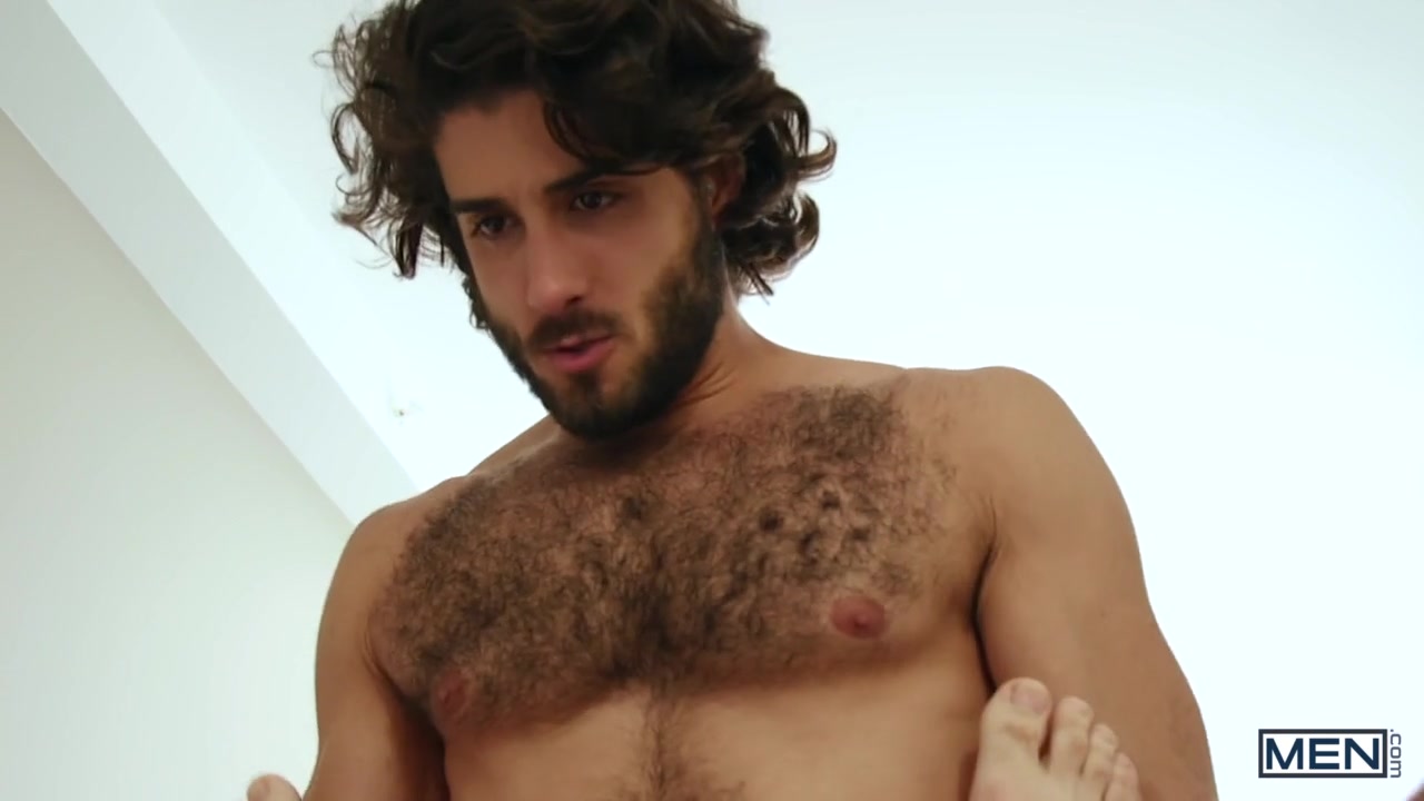 Pierre Fitch & Diego Sans in Bottoms Up - MenNetwork
