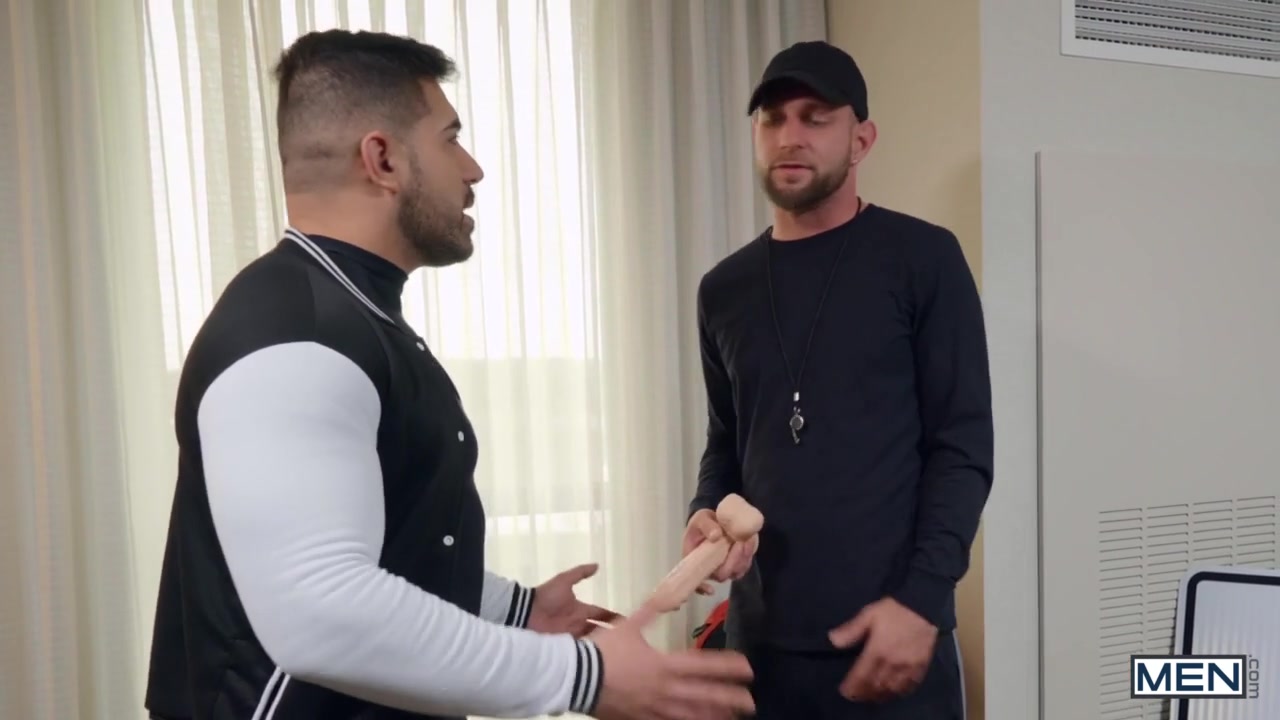 Matt Wellington & Damien Stone in Top Of Your Game - MenNetwork