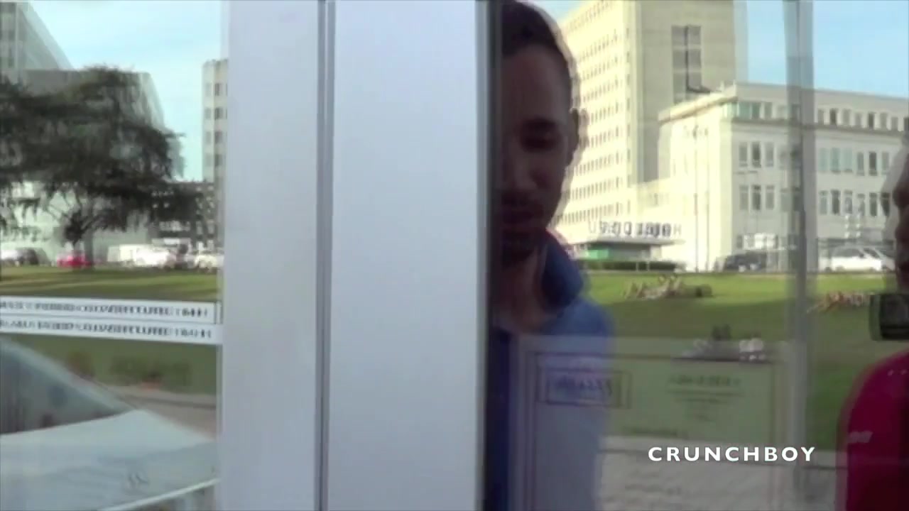 Fucked by straight boy in the sauna bar - CrunchBoy