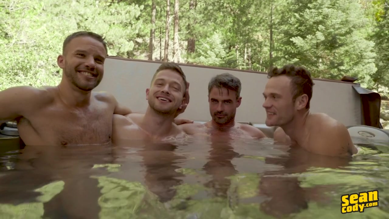 Deacon’s Bareback Gangbang - SeanCody