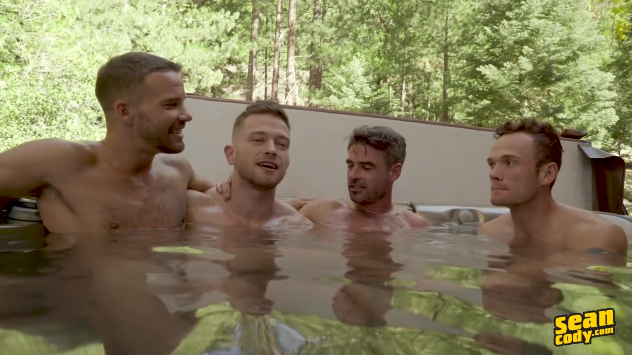 Deacon’s Bareback Gangbang - SeanCody