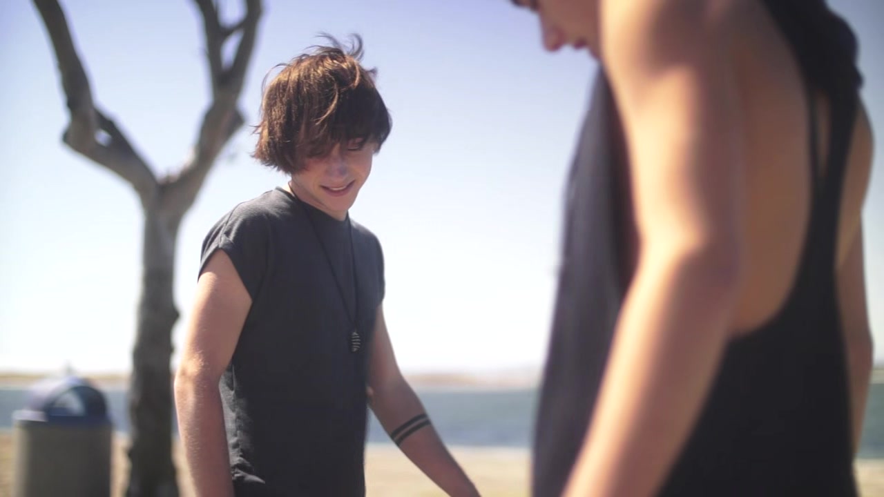 Smooth twinks Joey Mills & Cole Claire flip fuck RAW