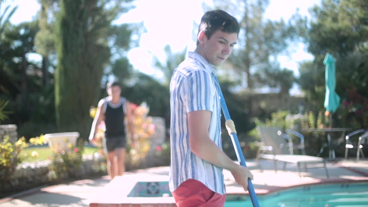 Helix twink Jared Scott tops Gabriel Martin RAW by the pool