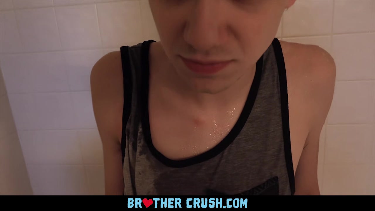 BrotherCrush - Cute Muscular Guy Punishes His Younger Stepbro’s Hole