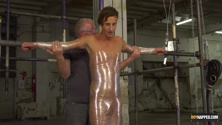 Compression & Cock Draining - Casper Ellis & Sebastian Kane